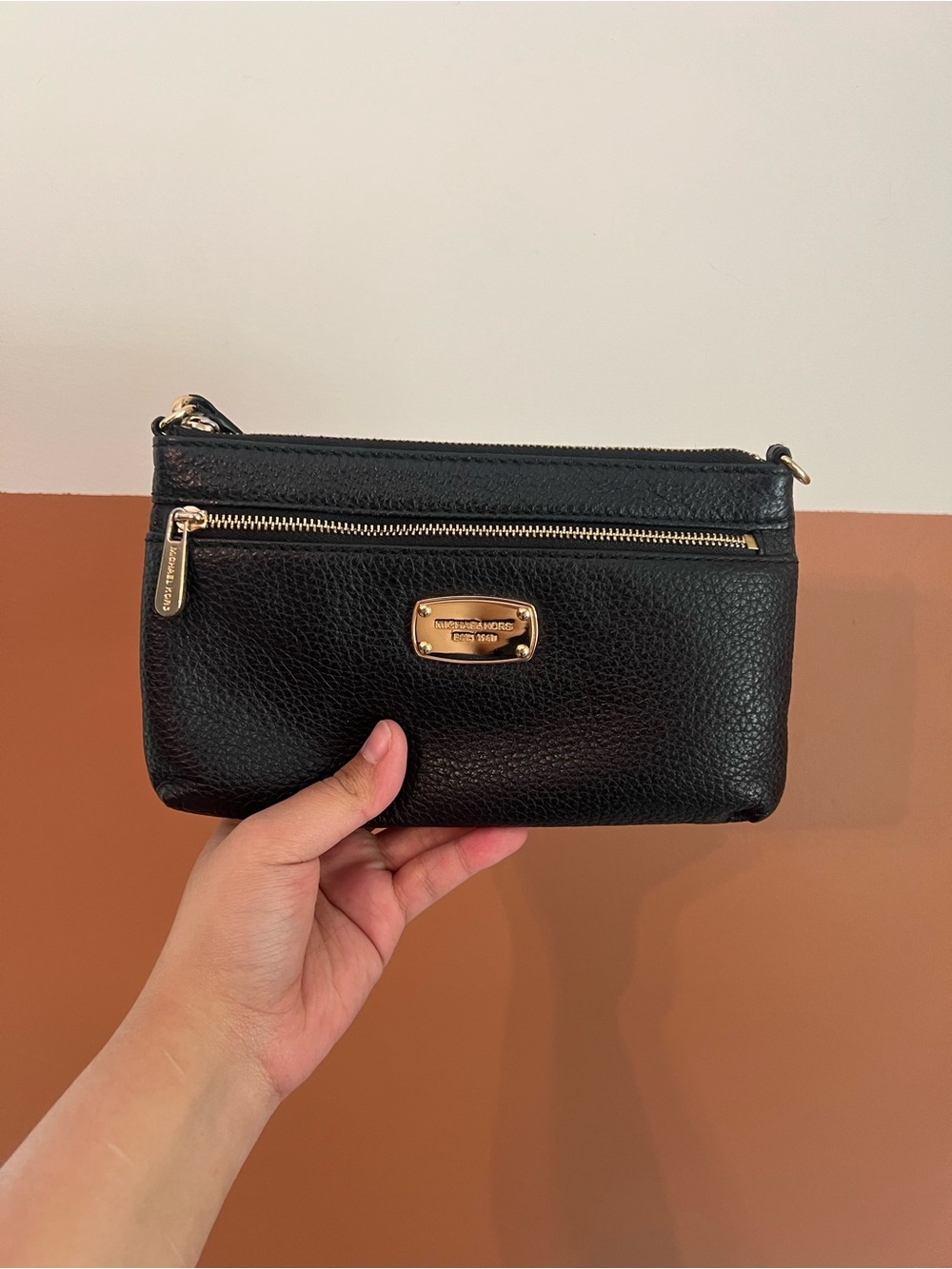 Michael Kors Black Pebbled Leather
Wristlet Clutch Zip Pouch P-006
